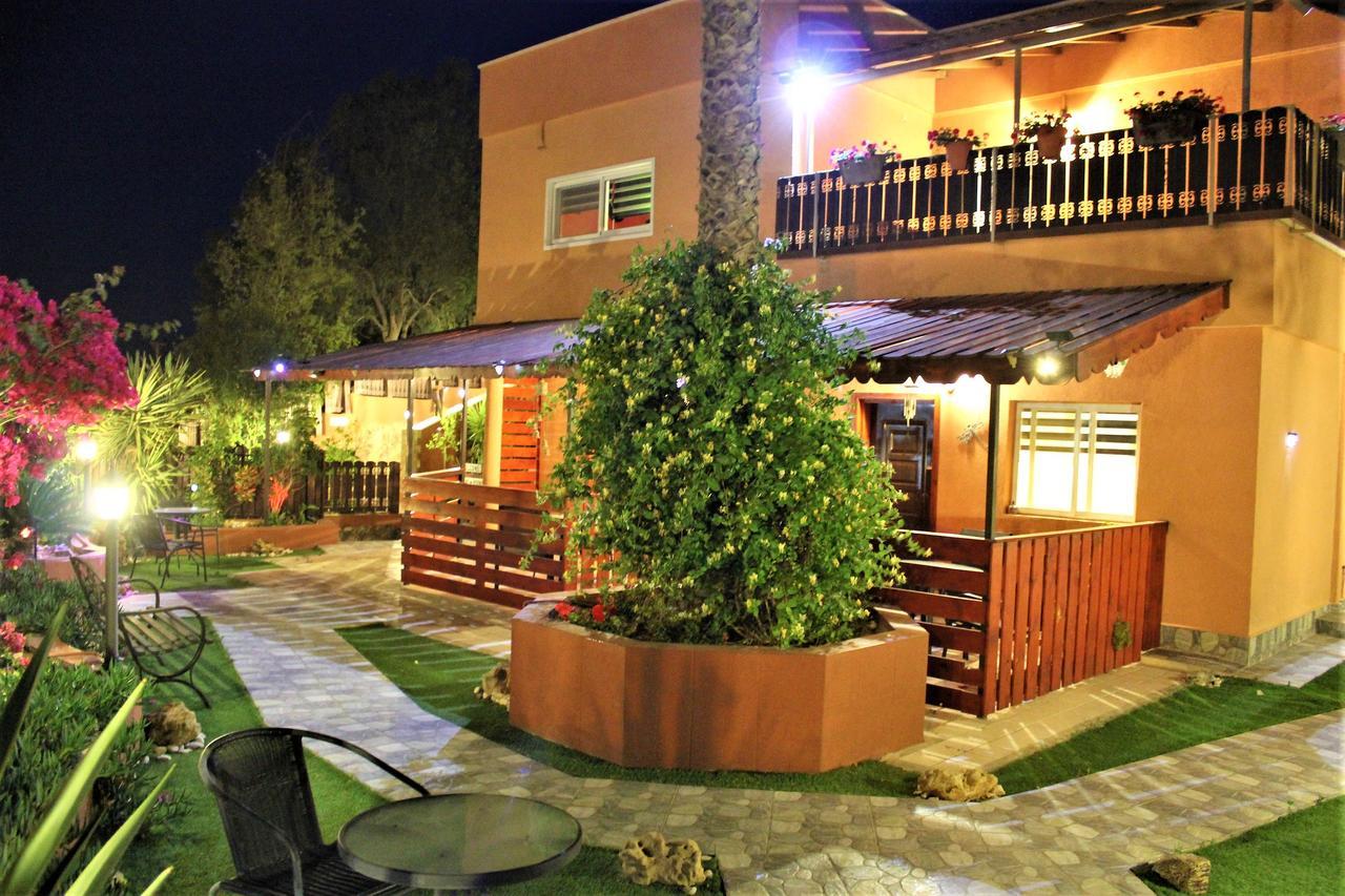 Dead Sea Sun Guest House Arad Esterno foto